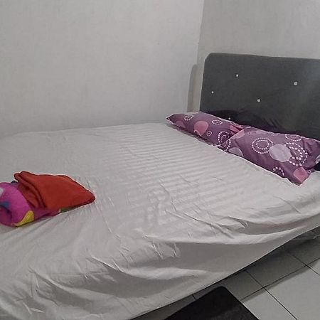 Kampung Baru Hotel Mutiara Batulicin Redpartner מראה חיצוני תמונה